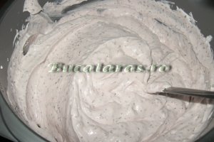 Tort diplomat cu  ciocolata si mure