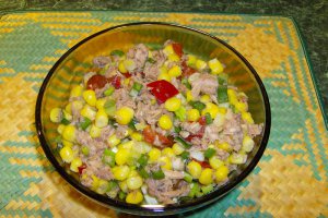 Salata de ton cu porumb
