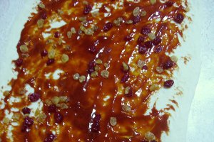 Brioşe  cu merişoare uscate şi dulceaţă de măceşe