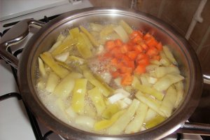 Ciorba de fasole pastai