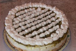 Tort fantezie cu branza si kiwi