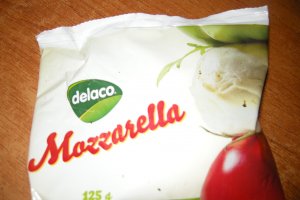 Salata cu" Mozzarella de la Delaco"