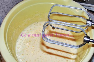 Muffins cu piersici si ciocolata