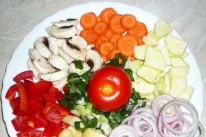 Escalop de porc cu ghiveci de legume