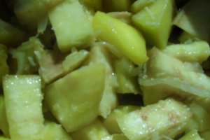 Sote de vinete, dovlecei, ananas și germeni de soia & Cous - cous