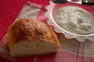 Pampushki  (Plăcinte lipoveneşti cu brânză)