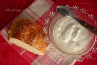 Pampushki  (Plăcinte lipoveneşti cu brânză)