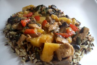 Pui cu legume si ananas