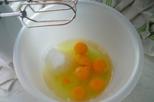 Tort cu crema de zahar ars