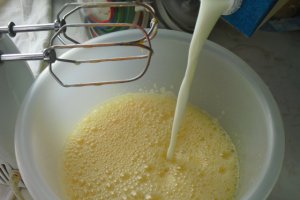 Tort cu crema de zahar ars