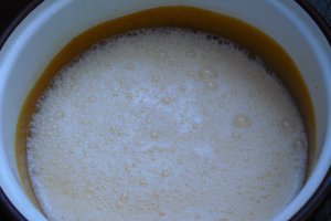 Tort cu crema de zahar ars