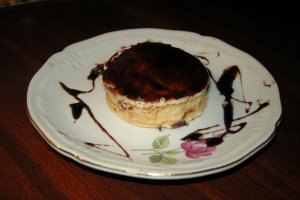 Prajitura cu foi cu miere si crema de lamaie