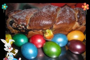 Cozonac cu nuca,cacao,rahat,stafide