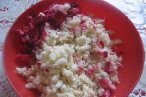 Salata de sfecla rosie cu hrean