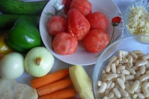 Ciorbă ţărănească de fasole