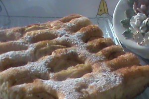 Prajitura cu mere si glazura de miere