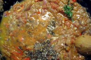 Penne cu ton, legume al dente și capere