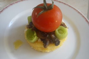 Aperitiv cu mamaliga