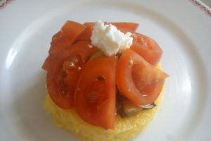 Aperitiv cu mamaliga