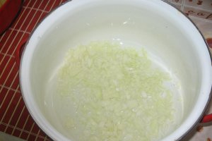 Pulpe fripte condimentate cu mancarica de cartofi