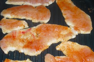 Piept de pui la gratar