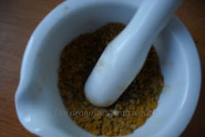Pulpe de pui cu legume la cuptor