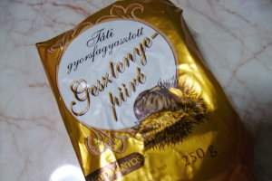 Negresă cu caramel şi piure de castane