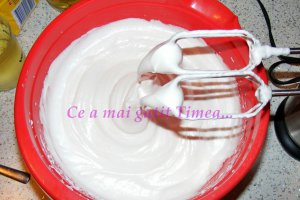 Prajitura cu nuca, ciocolata si rom