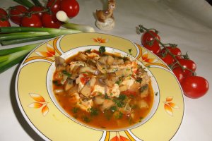 Tocanita de ciuperci cu piept de pui