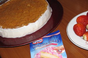 Tort cu morcovi pentru iepuras
