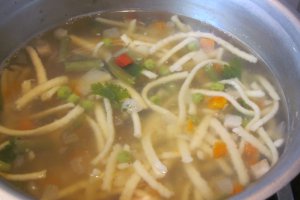 Supa de legume cu spatzle