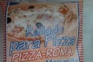 Pizza cu anchoas si mozzarela