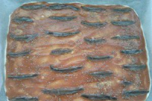 Pizza cu anchoas si mozzarela