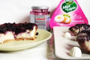 Tarta cu afine si branzica Delaco