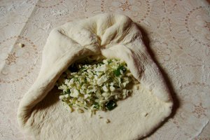 Poftiţi la plăcinteeeeeeeeeeeee!!!!! Cu urdă sau caş cu verdeţuri