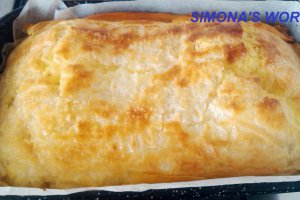 Placinta cu branza dulce si stafide