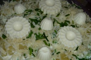 Cartofi cu branza, si chives la cuptor