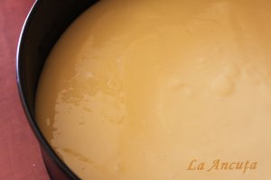 Tarta cu lamaie si bezea