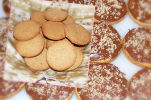 Biscuiti cu nuca