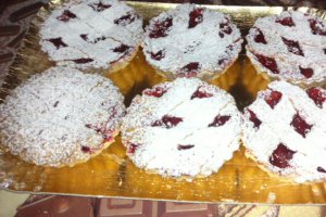 Tartine cu dulceata de capsuni