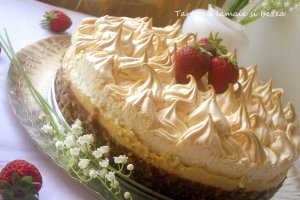 Tarta cu lamaie si bezea