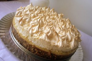 Tarta cu lamaie si bezea