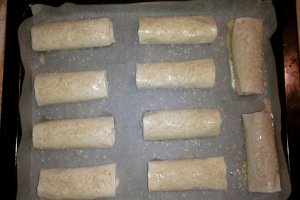 Rulouri cu spanac si branza feta