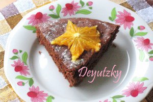 Tarta pufoasa de ciocolata