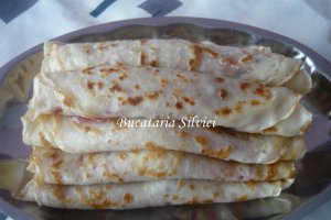 Clatite cu gem sau dulceata