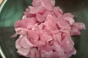 TOCANITA DE CARTOFI CU CARNE DE PUI