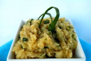 Salată de vinete cu ceapă verde