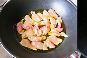 Piept de pui cu ghimbir si sos chili