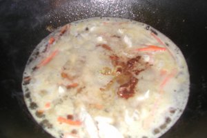 Supa asiatica cu pui si creveti
