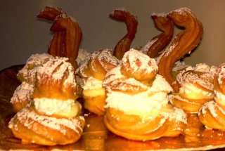 Lebede si pasta choux